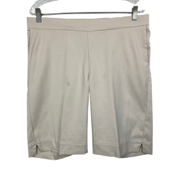 Nike Dri-Fit Shorts Womens M Beige‎ Elastic Waist Pocket Chino Pull On Golf - Picture 1 of 10